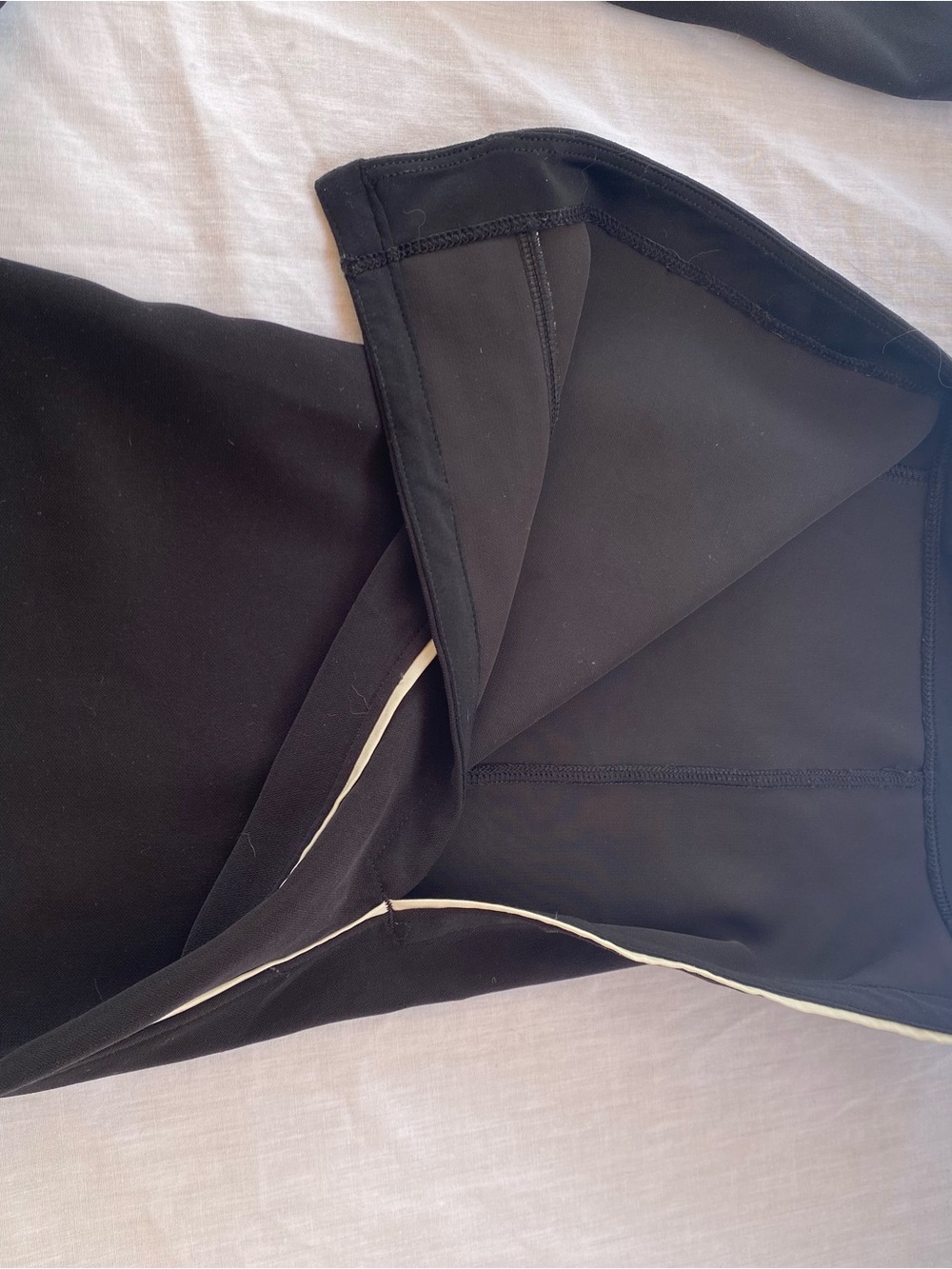 Lululemon On the Right Track Pants (31”) | Black/White | Size US 8 - Picture 6 of 8